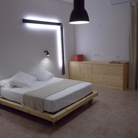 Le Stanze Del Poeta Hotel Salerno Ngoại thất bức ảnh