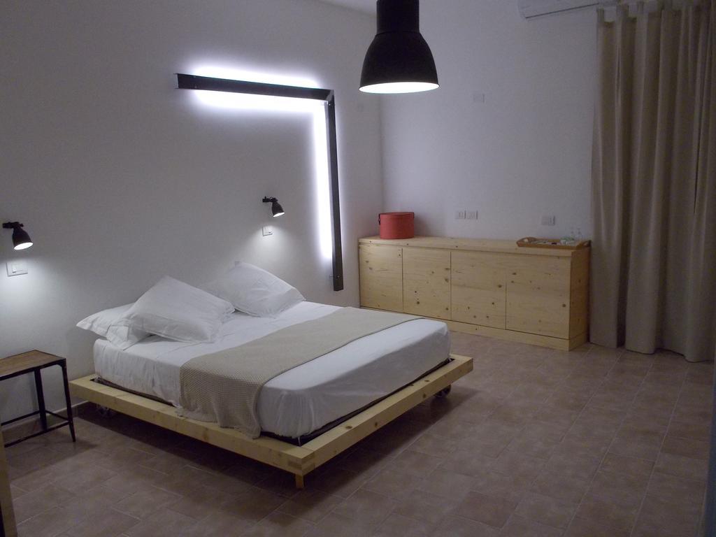 Le Stanze Del Poeta Hotel Salerno Ngoại thất bức ảnh