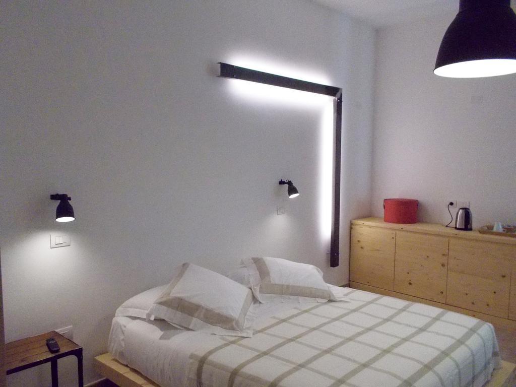Le Stanze Del Poeta Hotel Salerno Phòng bức ảnh