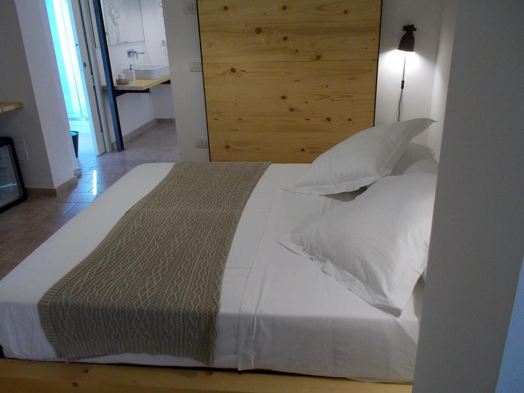 Le Stanze Del Poeta Hotel Salerno Phòng bức ảnh